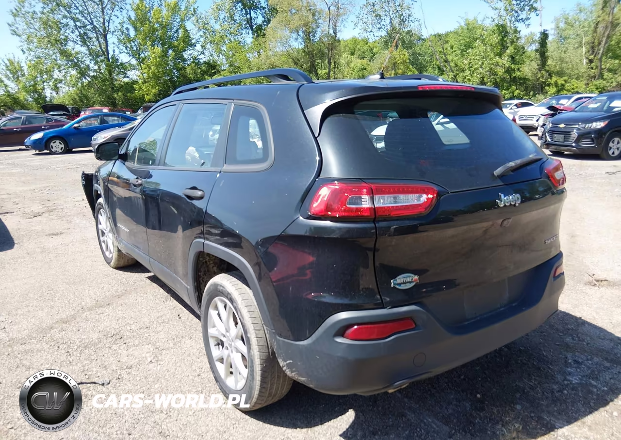 2015 Jeep Cherokee Sport VIN:1C4PJLAB4FW760564 - 3
