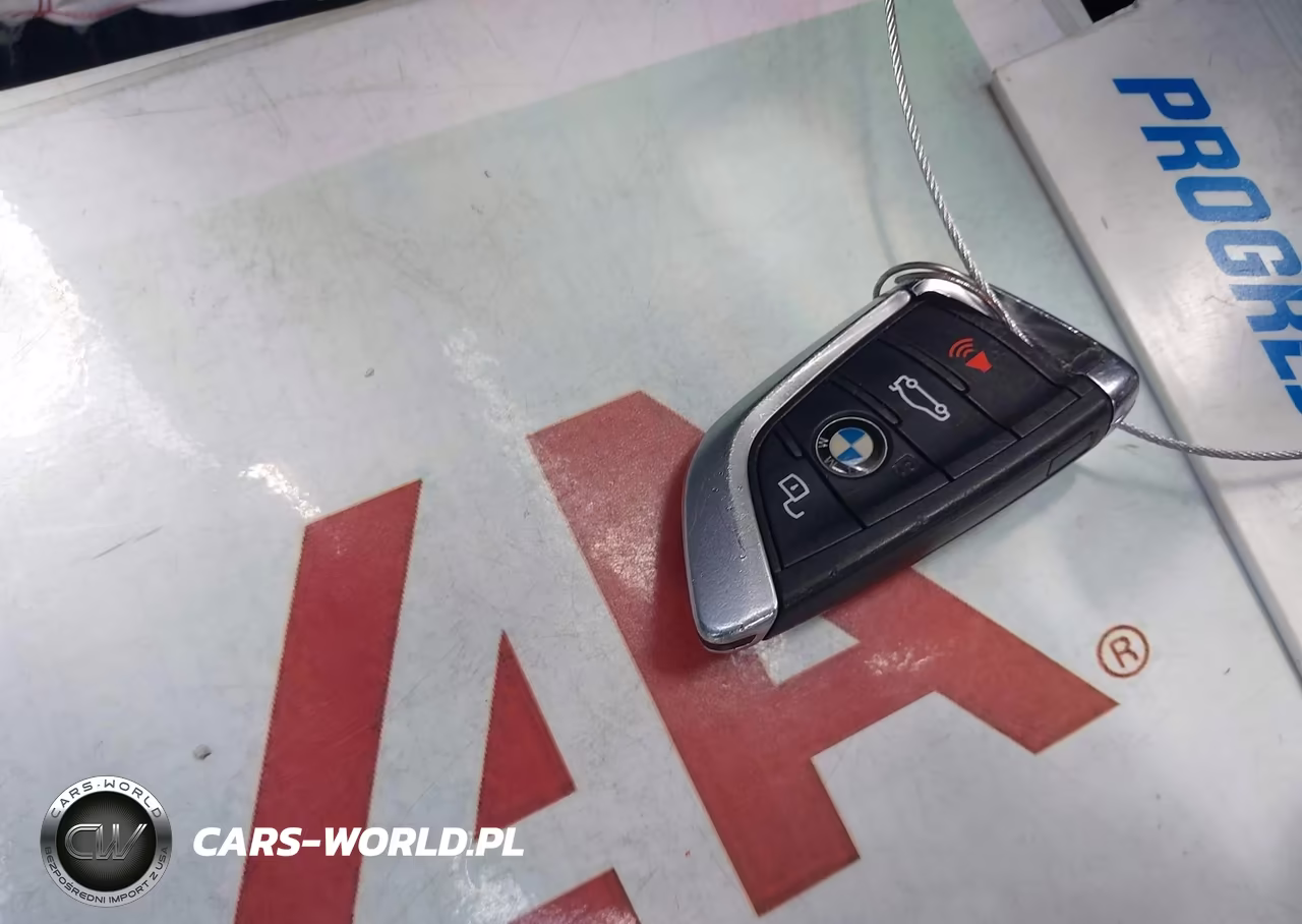 2019 BMW 330I VIN:WBA5R1C53KAK10370 - 11