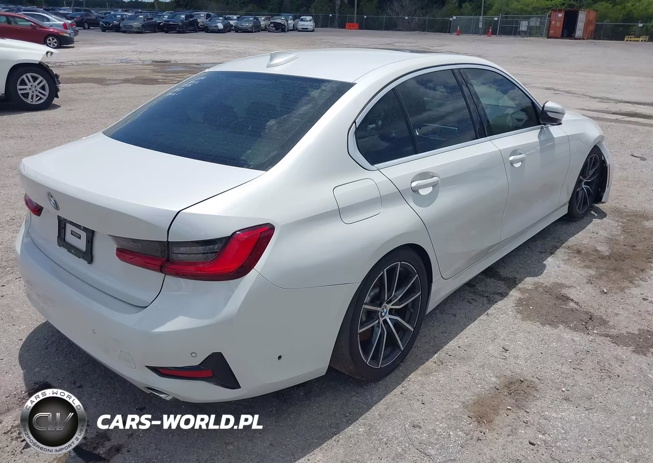 2019 BMW 330I VIN:WBA5R1C53KAK10370 - 4