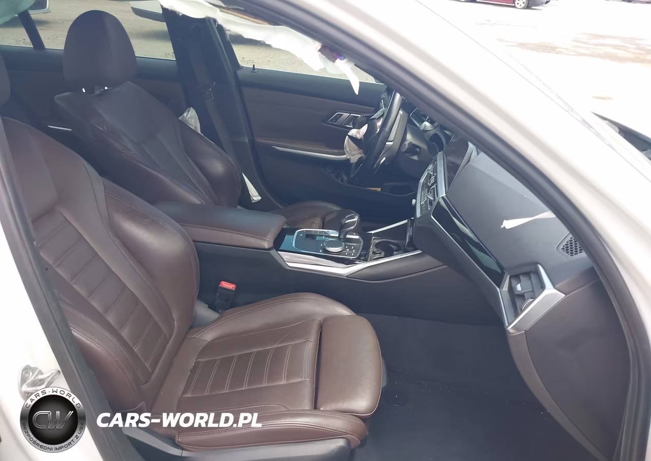 2019 BMW 330I VIN:WBA5R1C53KAK10370 - 5