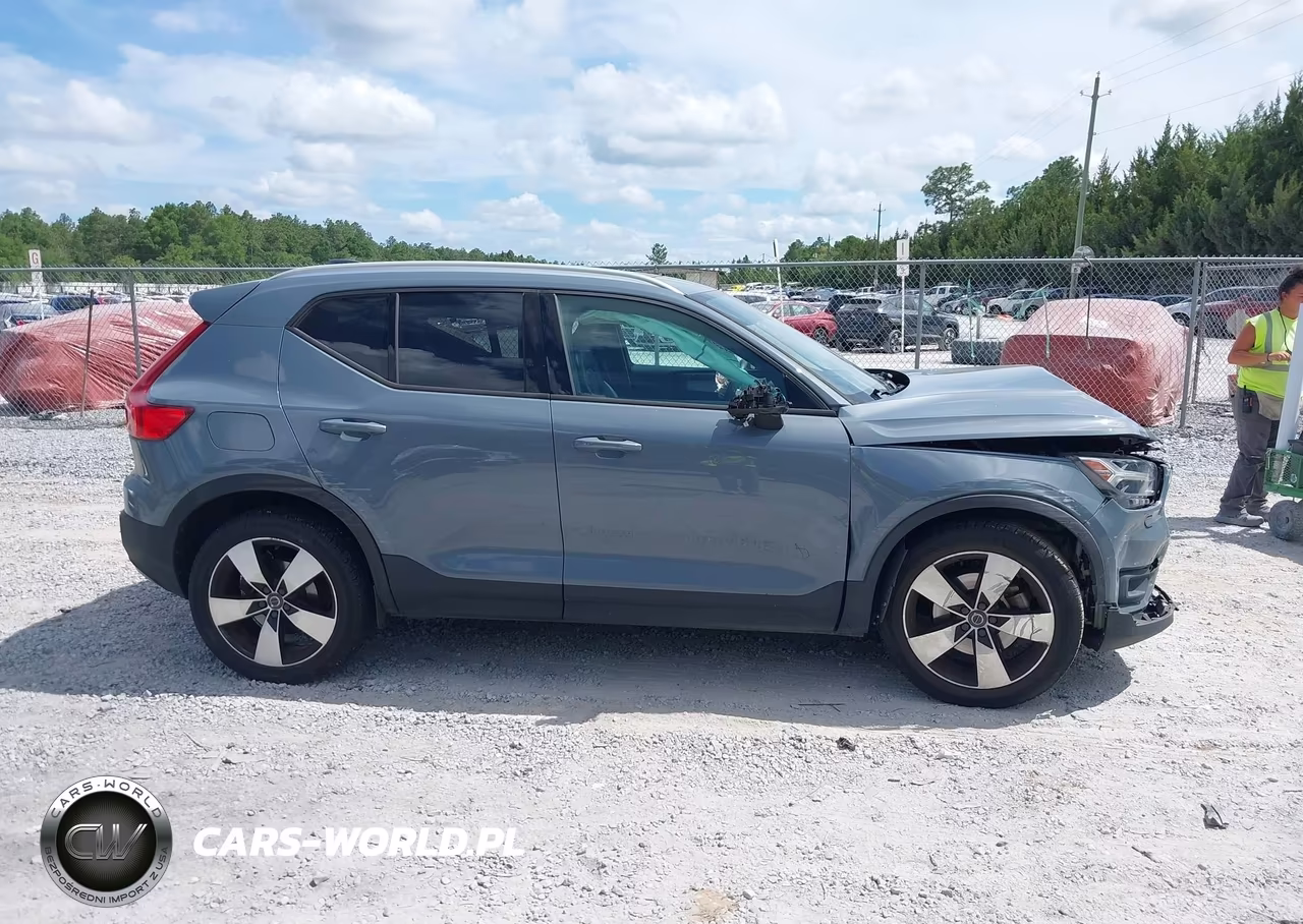 2021 Volvo Xc40 T5 Momentum VIN:YV4162UK0M2542927 - 14
