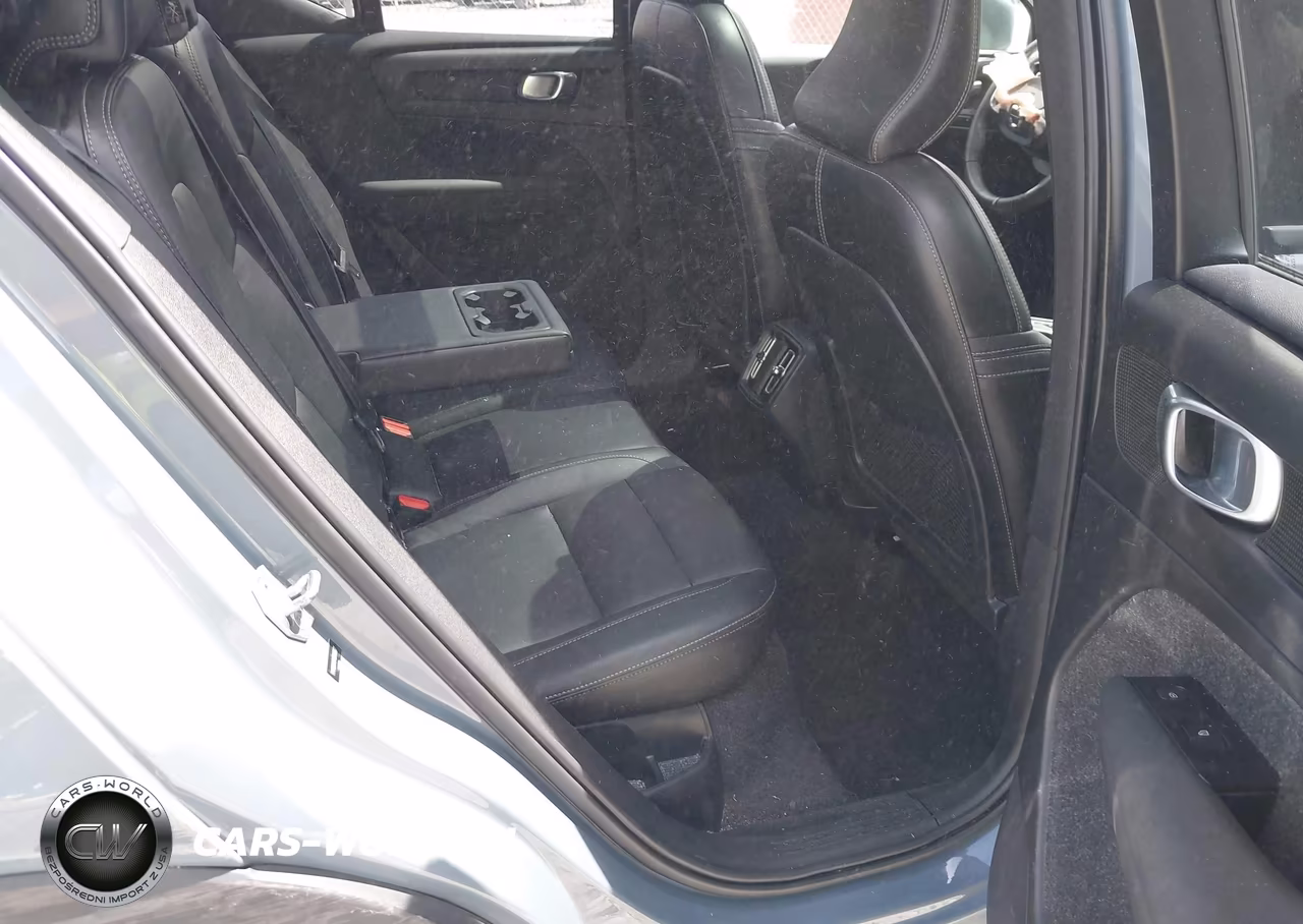 2021 Volvo Xc40 T5 Momentum VIN:YV4162UK0M2542927 - 8