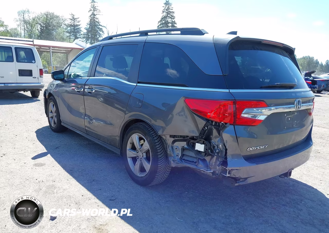 2018 Honda Odyssey Ex-L VIN:5FNRL6H75JB063911 - 3