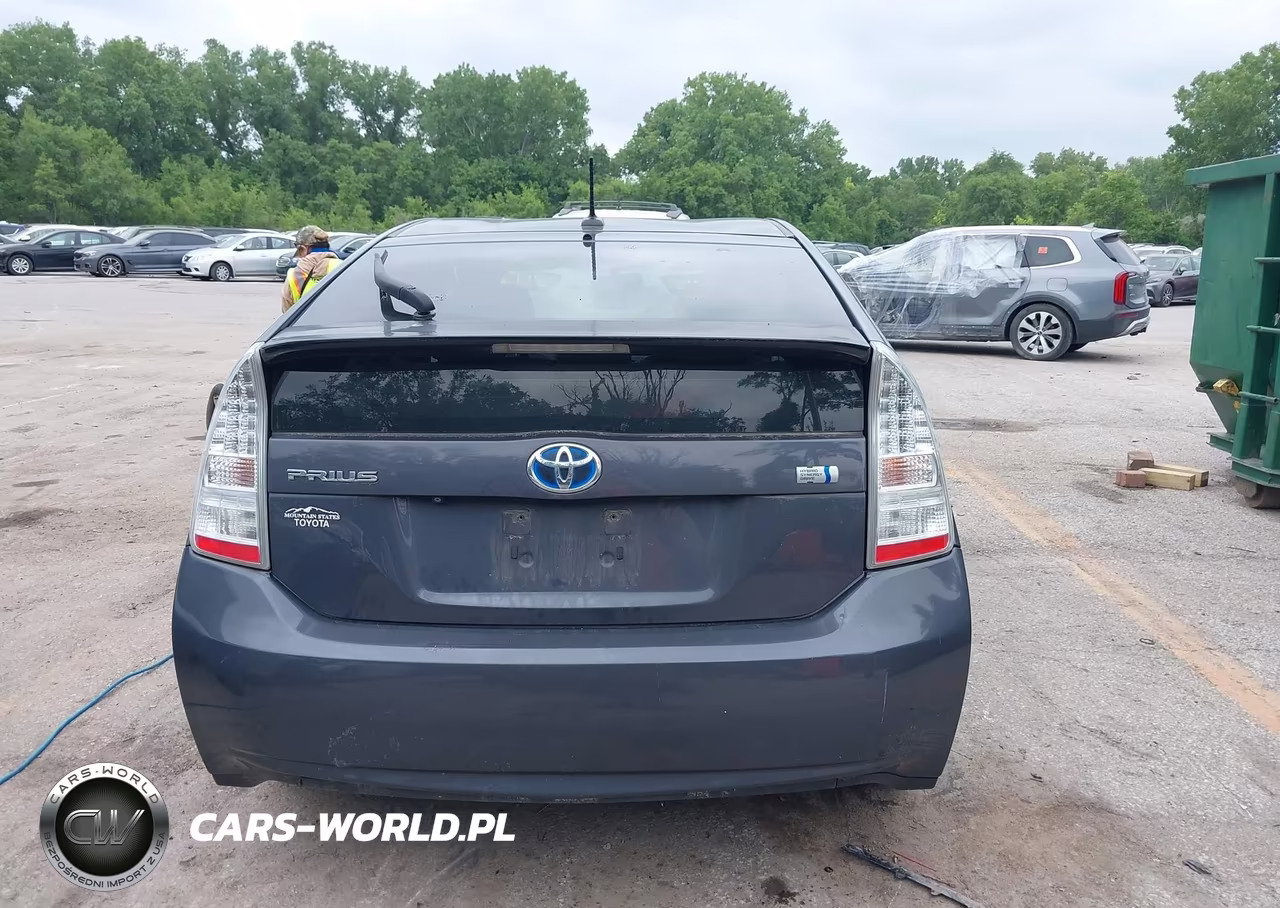 2011 Toyota Prius Three VIN:JTDKN3DU5B1374433 - 17