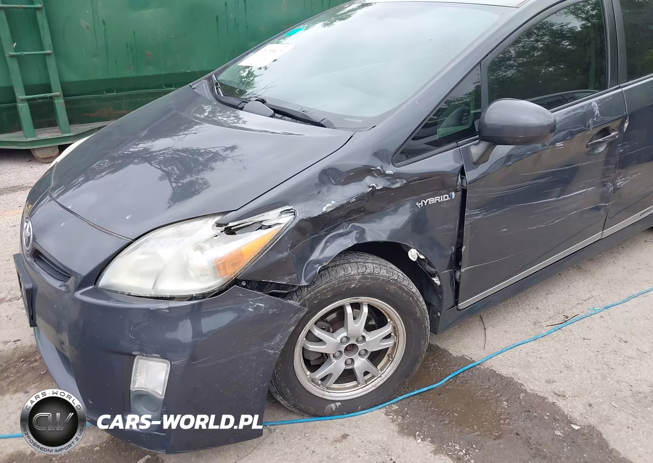 2011 Toyota Prius Three VIN:JTDKN3DU5B1374433 - 6