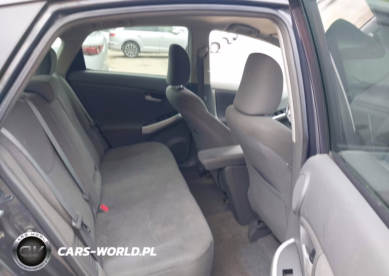 2011 Toyota Prius Three VIN:JTDKN3DU5B1374433 - 8