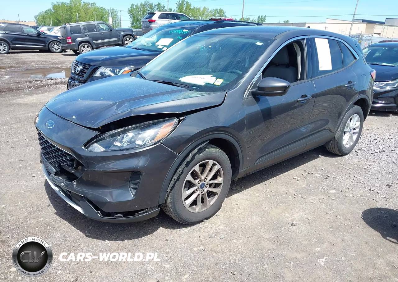 2020 Ford Escape Se VIN:1FMCU9G6XLUC70930 - 2