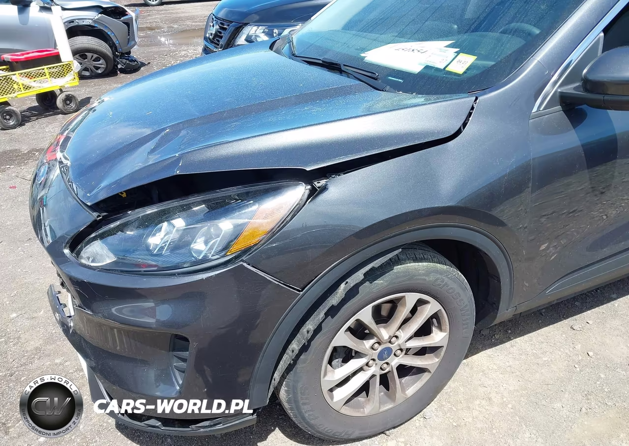2020 Ford Escape Se VIN:1FMCU9G6XLUC70930 - 6
