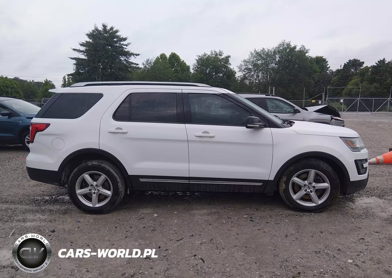 2016 Ford Explorer Xlt VIN:1FM5K7D82GGB01367 - 12