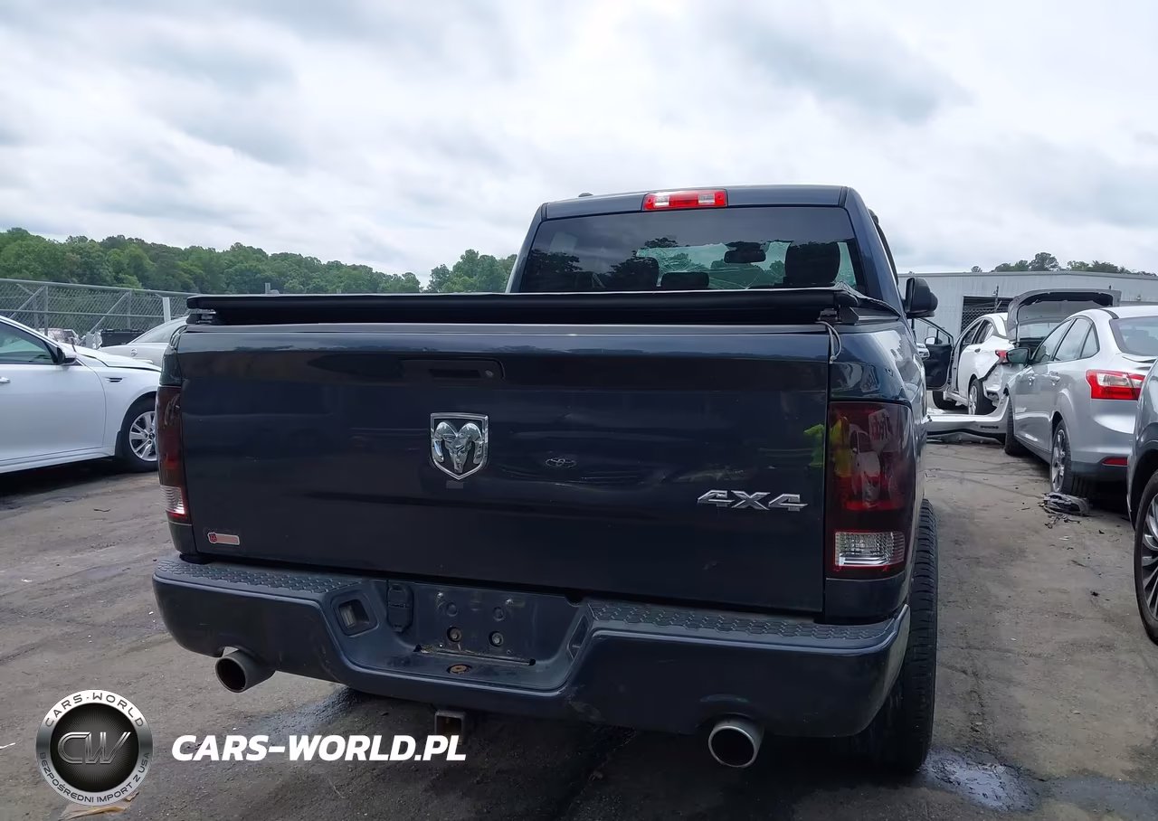 2016 Ram 1500 Express VIN:1C6RR7FT6GS123931 - 16
