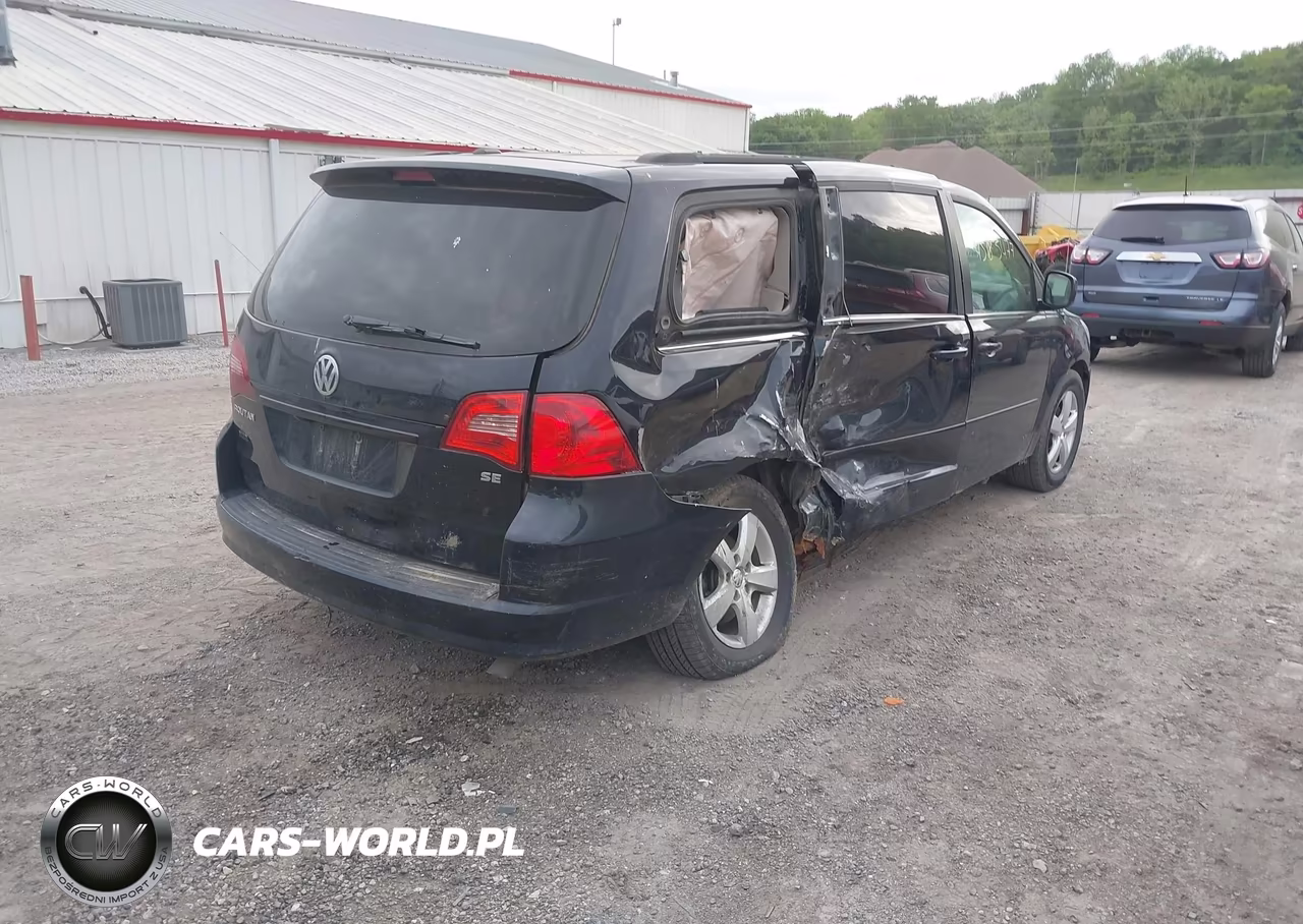 2011 Volkswagen Routan Se VIN:2V4RW3DG5BR643408 - 4