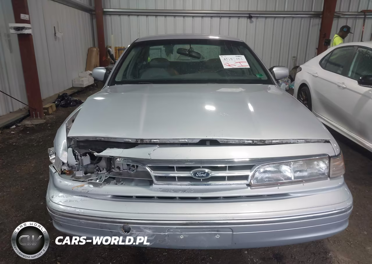 1997 Ford Crown Victoria Lx VIN:2FALP74W4VX220403 - 12