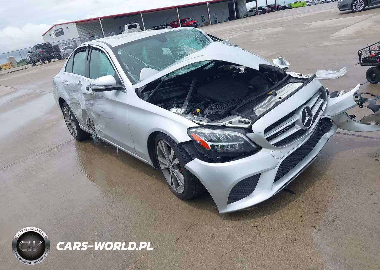 2019 Mercedes-Benz C 300