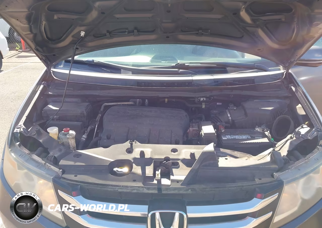 2015 Honda Odyssey Touring-Touring Elite VIN:5FNRL5H99FB097336 - 10