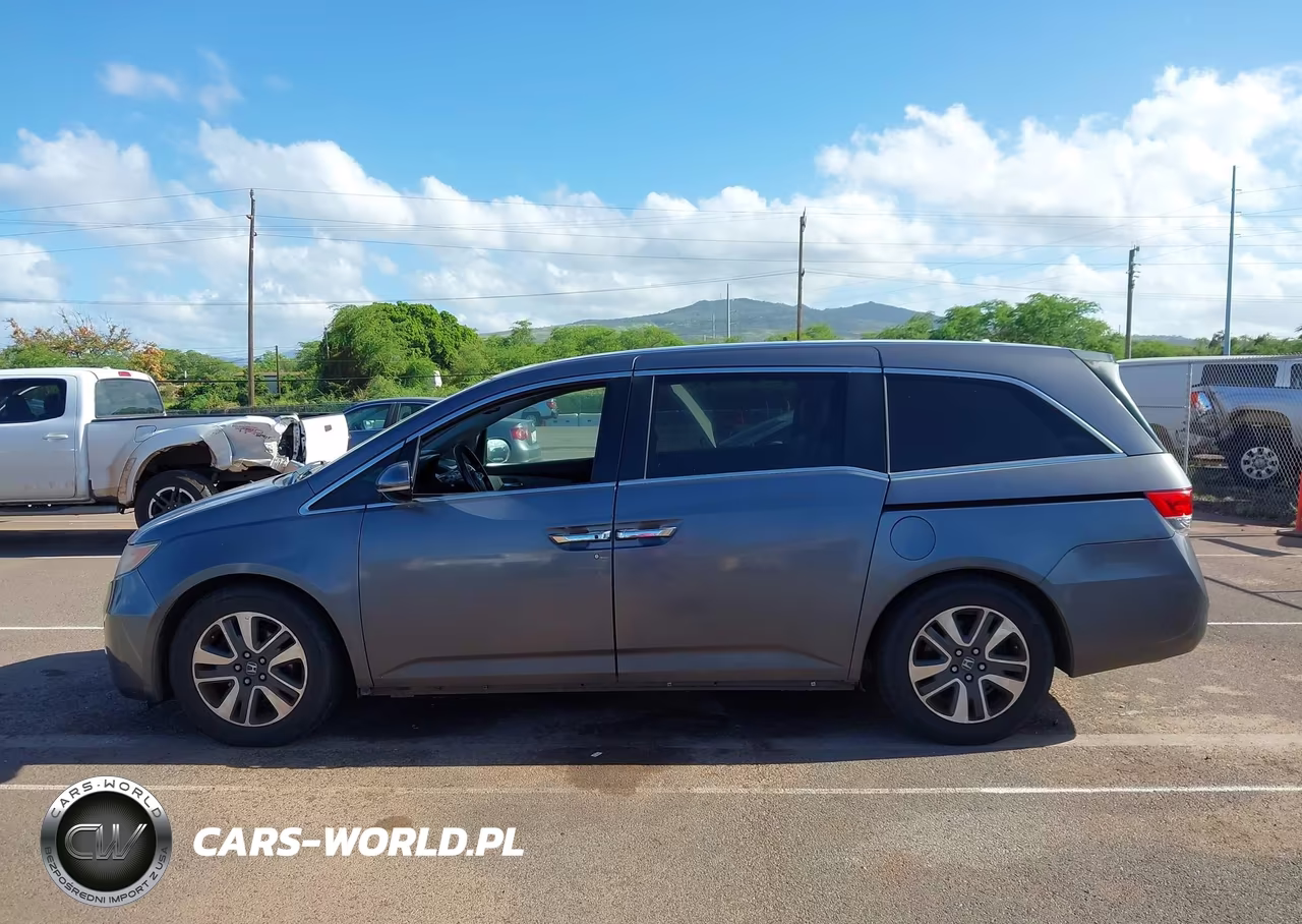 2015 Honda Odyssey Touring-Touring Elite VIN:5FNRL5H99FB097336 - 14