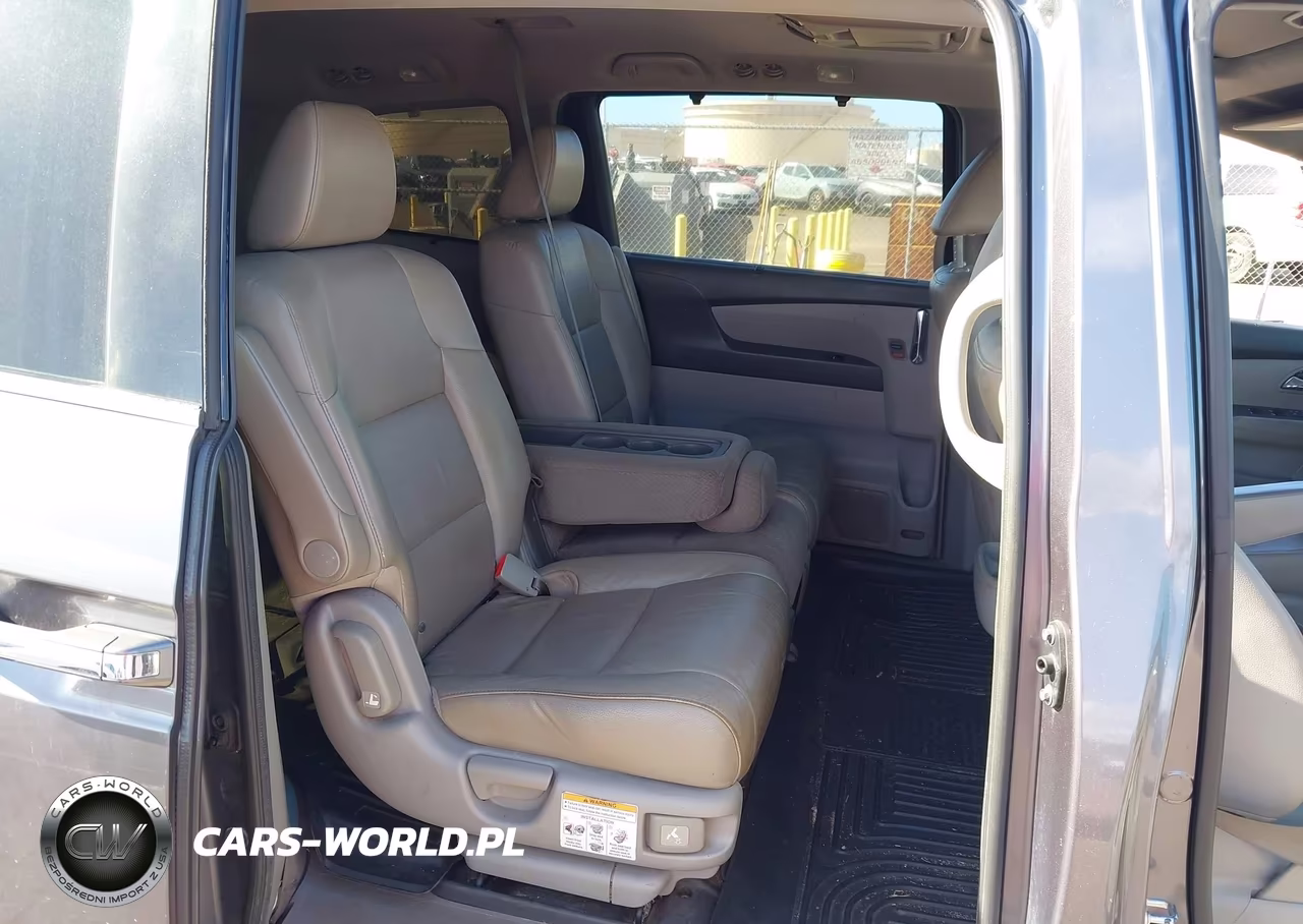 2015 Honda Odyssey Touring-Touring Elite VIN:5FNRL5H99FB097336 - 8