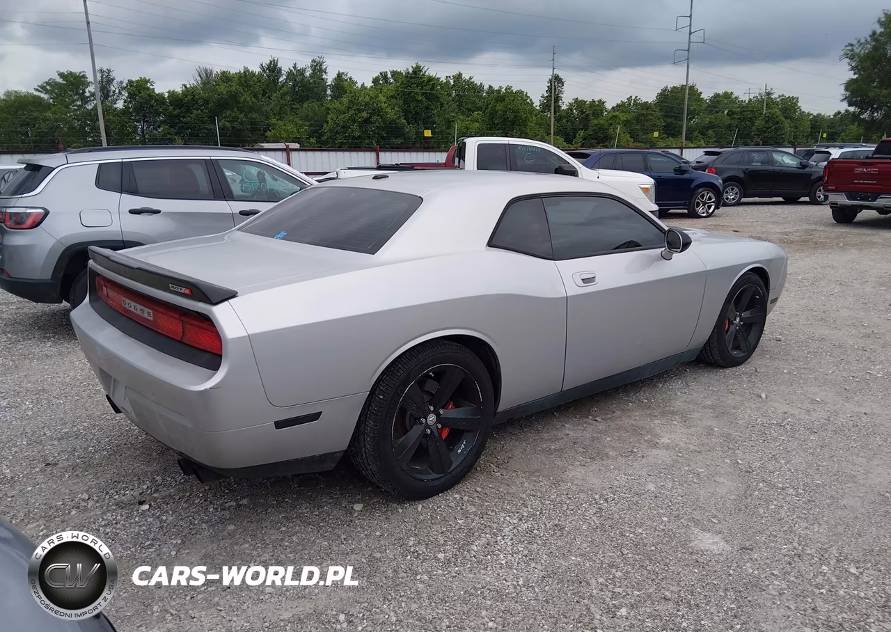 2009 Dodge Challenger Srt8 VIN:2B3LJ74W89H545519 - 4