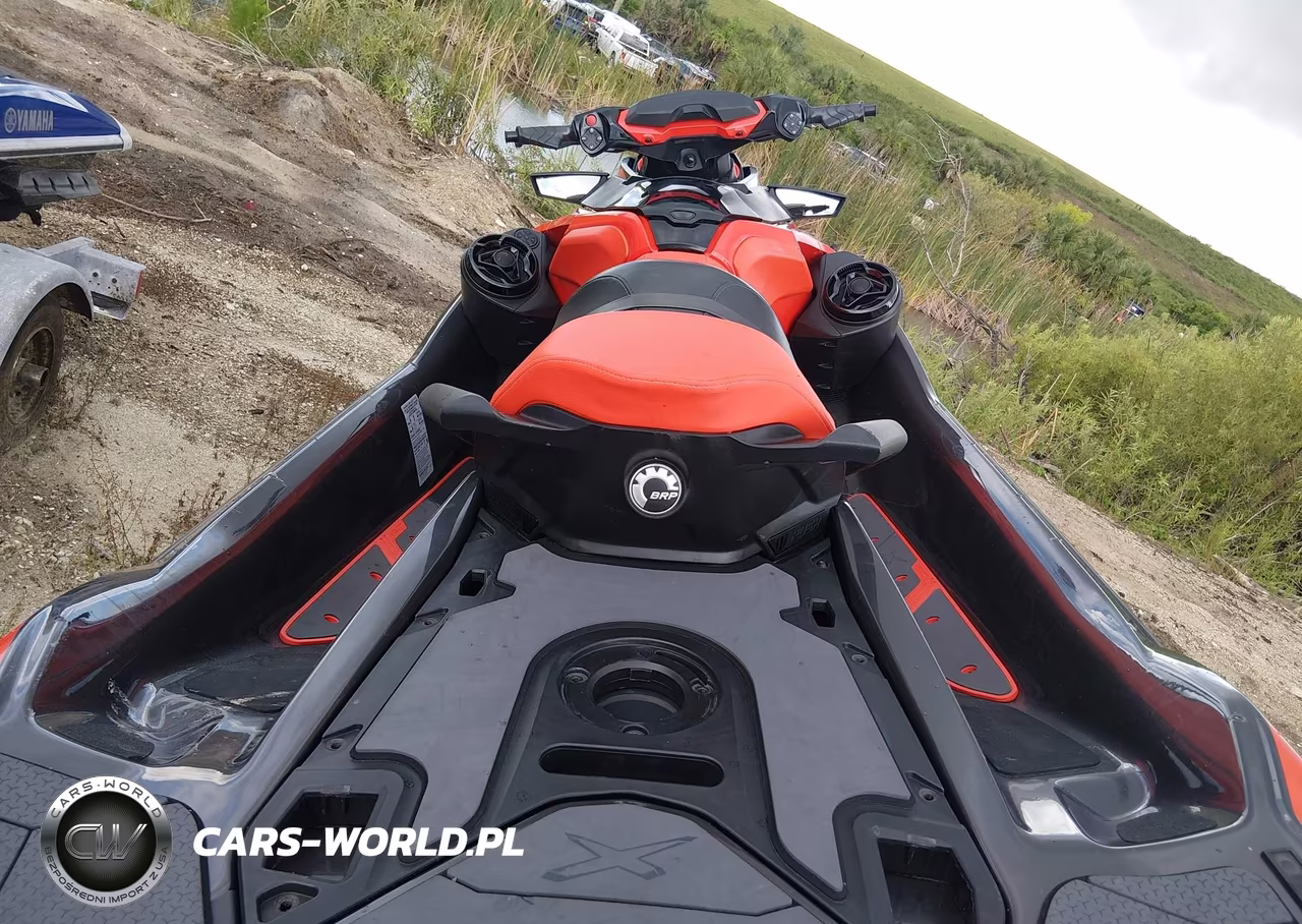2020 Seadoo Rxt-X 300 VIN:YDV27922K920 - 8