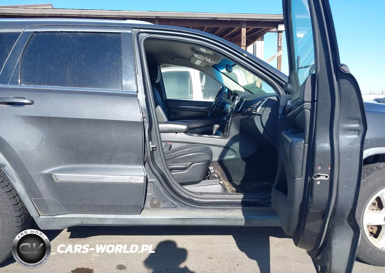 2011 Jeep Grand Cherokee Laredo VIN:1J4RR4GG6BC590126 - 5