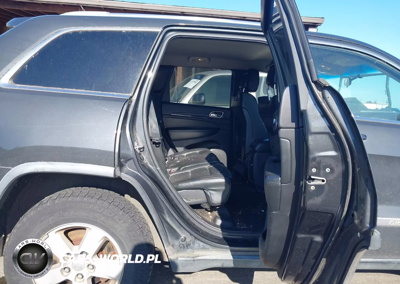 2011 Jeep Grand Cherokee Laredo VIN:1J4RR4GG6BC590126 - 8