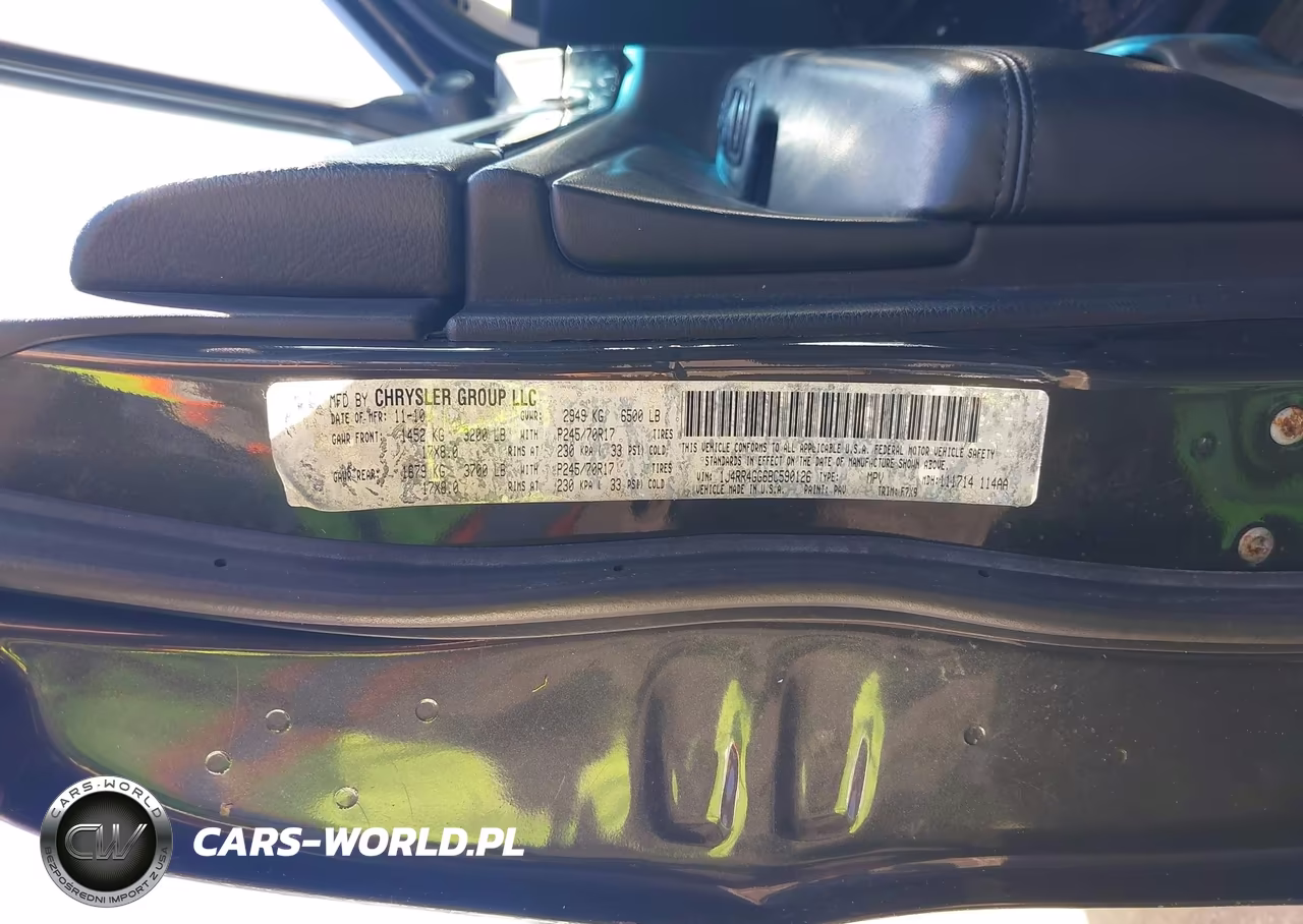 2011 Jeep Grand Cherokee Laredo VIN:1J4RR4GG6BC590126 - 9