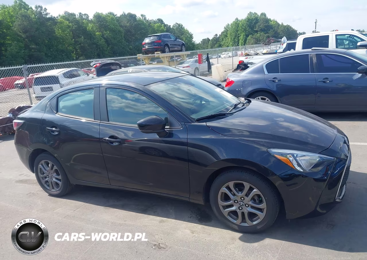 2019 Toyota Yaris Le VIN:3MYDLBYV9KY513049 - 13