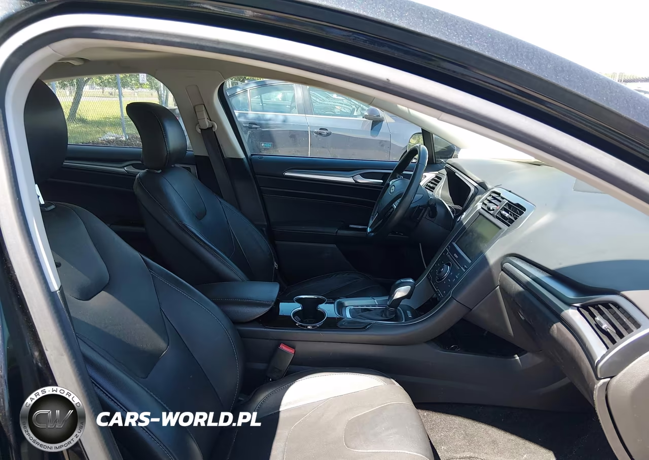 2015 Ford Fusion Titanium VIN:3FA6P0K96FR217455 - 5