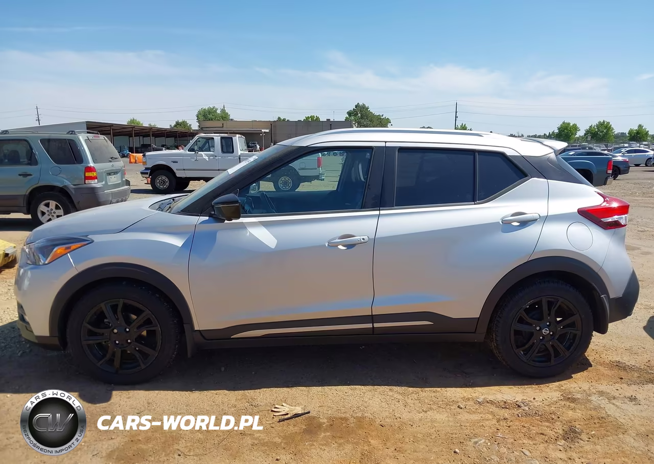 2019 Nissan Kicks Sr VIN:3N1CP5CU9KL494663 - 14