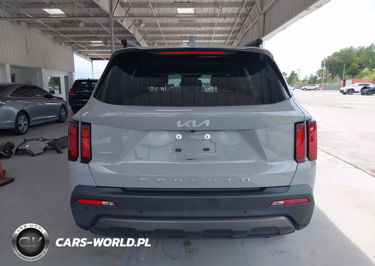 2022 Kia Sorento X-Line S VIN:5XYRLDLC0NG082051 - 17