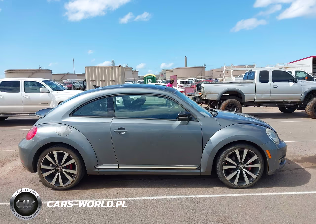 2013 Volkswagen Beetle 2.0T Turbo VIN:3VWV67ATXDM614852 - 13