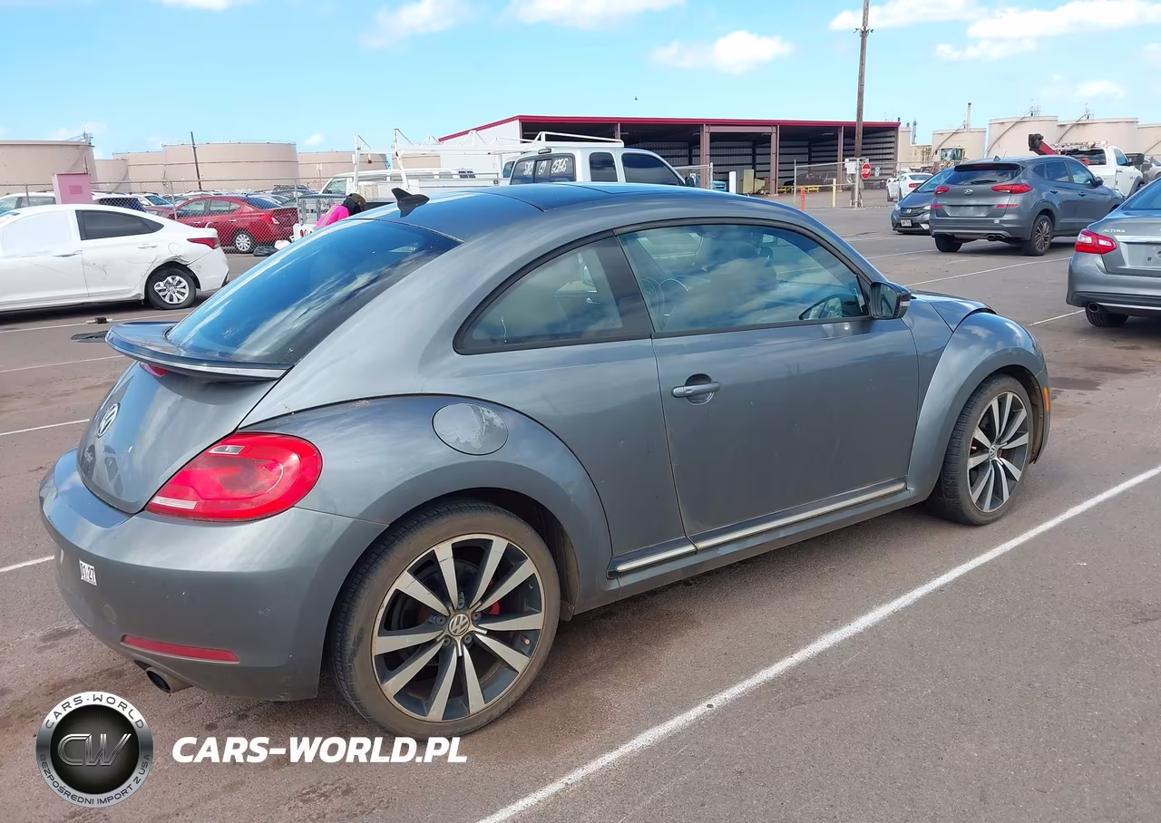 2013 Volkswagen Beetle 2.0T Turbo VIN:3VWV67ATXDM614852 - 4