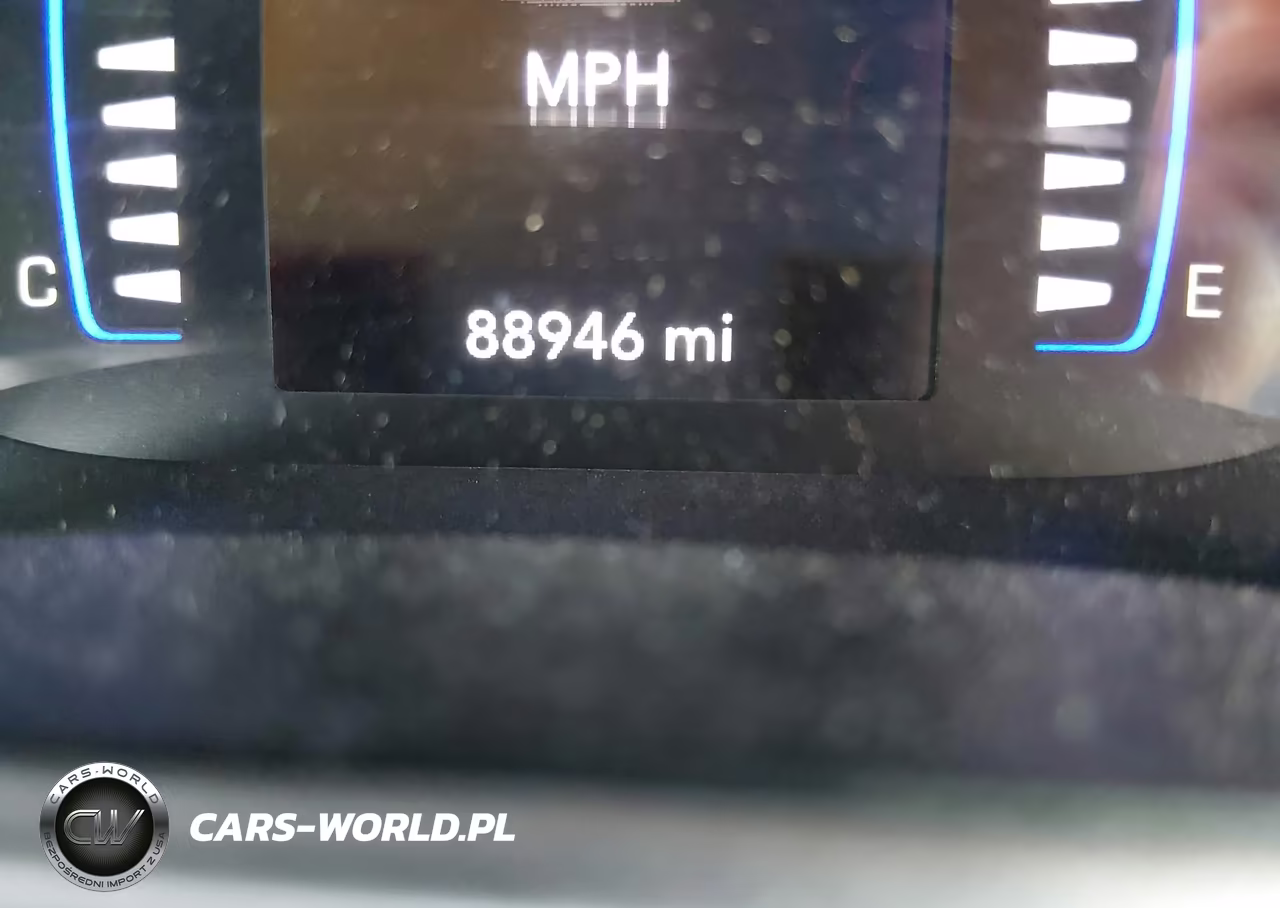 2021 Chrysler Voyager Lx VIN:2C4RC1CG6MR568486 - 15
