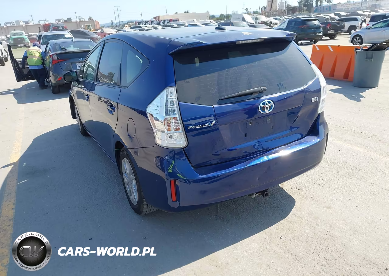 2012 Toyota Prius V Three VIN:JTDZN3EU4C3026982 - 3