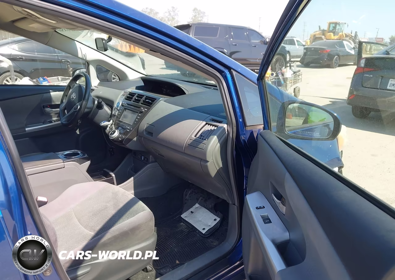 2012 Toyota Prius V Three VIN:JTDZN3EU4C3026982 - 5