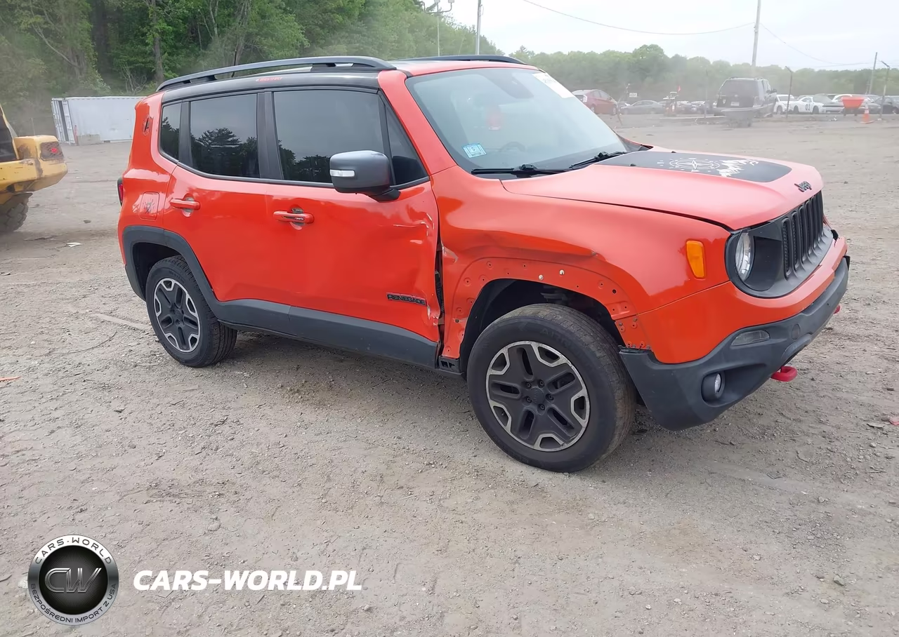 2015 Jeep Renegade Trailhawk – zdjęcie 1 z 16