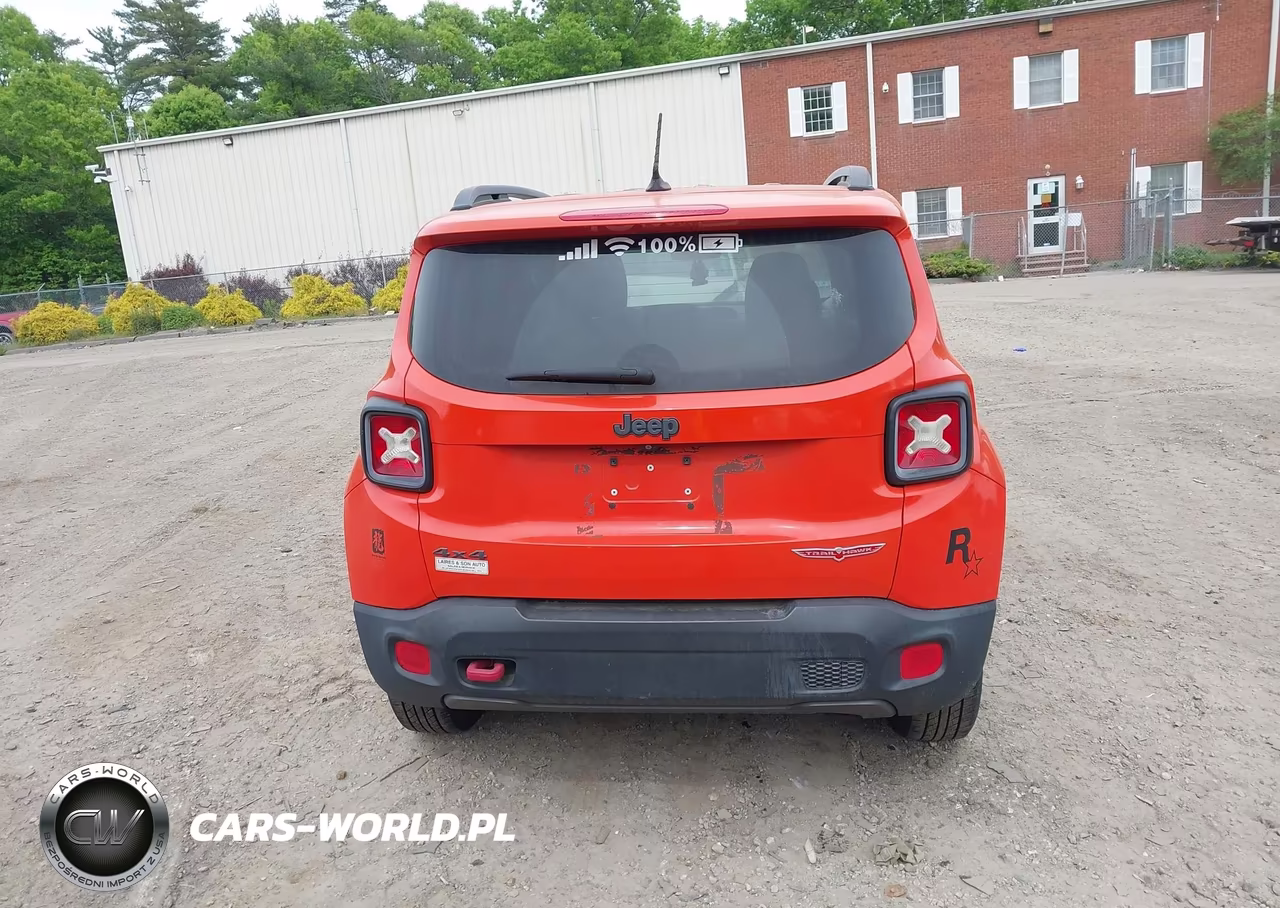 2015 Jeep Renegade Trailhawk VIN:ZACCJBCT1FPB33641 - 16