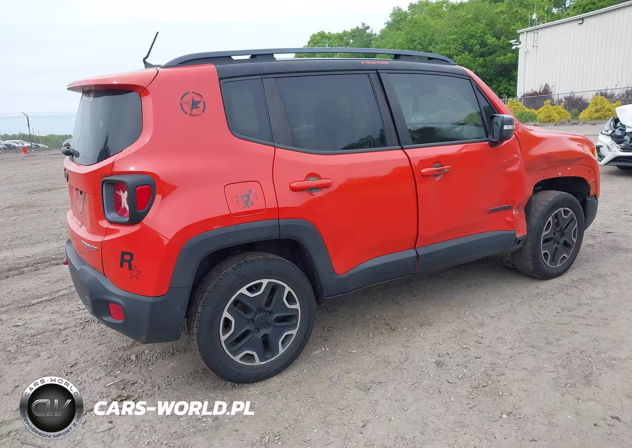 2015 Jeep Renegade Trailhawk VIN:ZACCJBCT1FPB33641 - 4