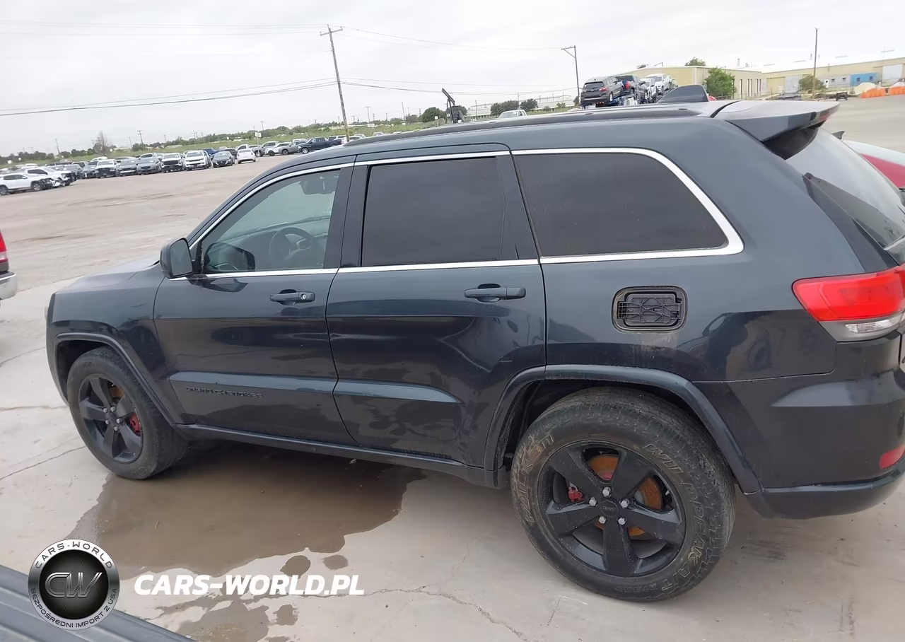 2015 Jeep Grand Cherokee Altitude VIN:1C4RJFAG3FC675321 - 13