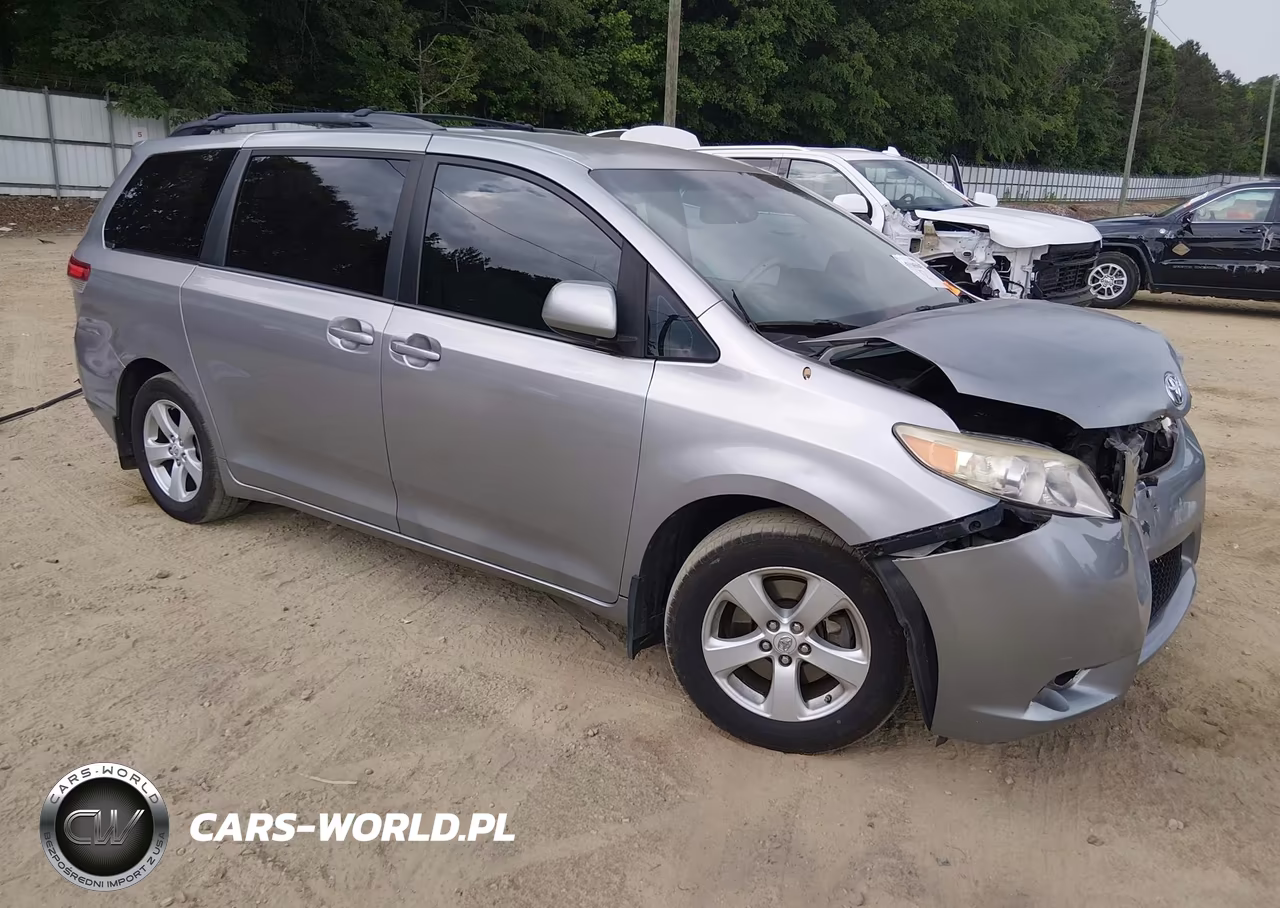 2011 Toyota Sienna Le V6 VIN:5TDKK3DC3BS043496 - 1