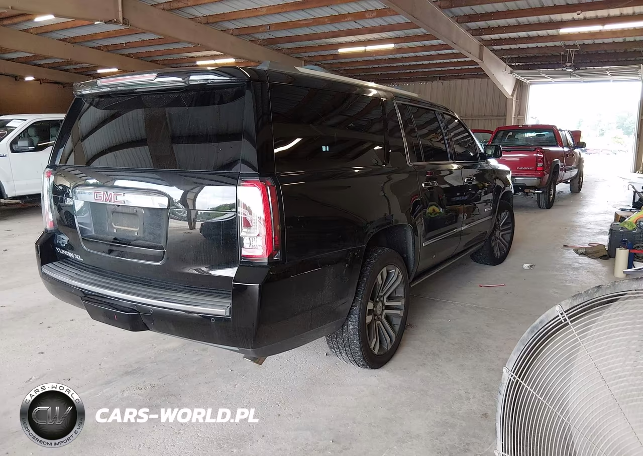 2017 GMC Yukon Xl Denali VIN:1GKS2HKJ8HR121264 - 4