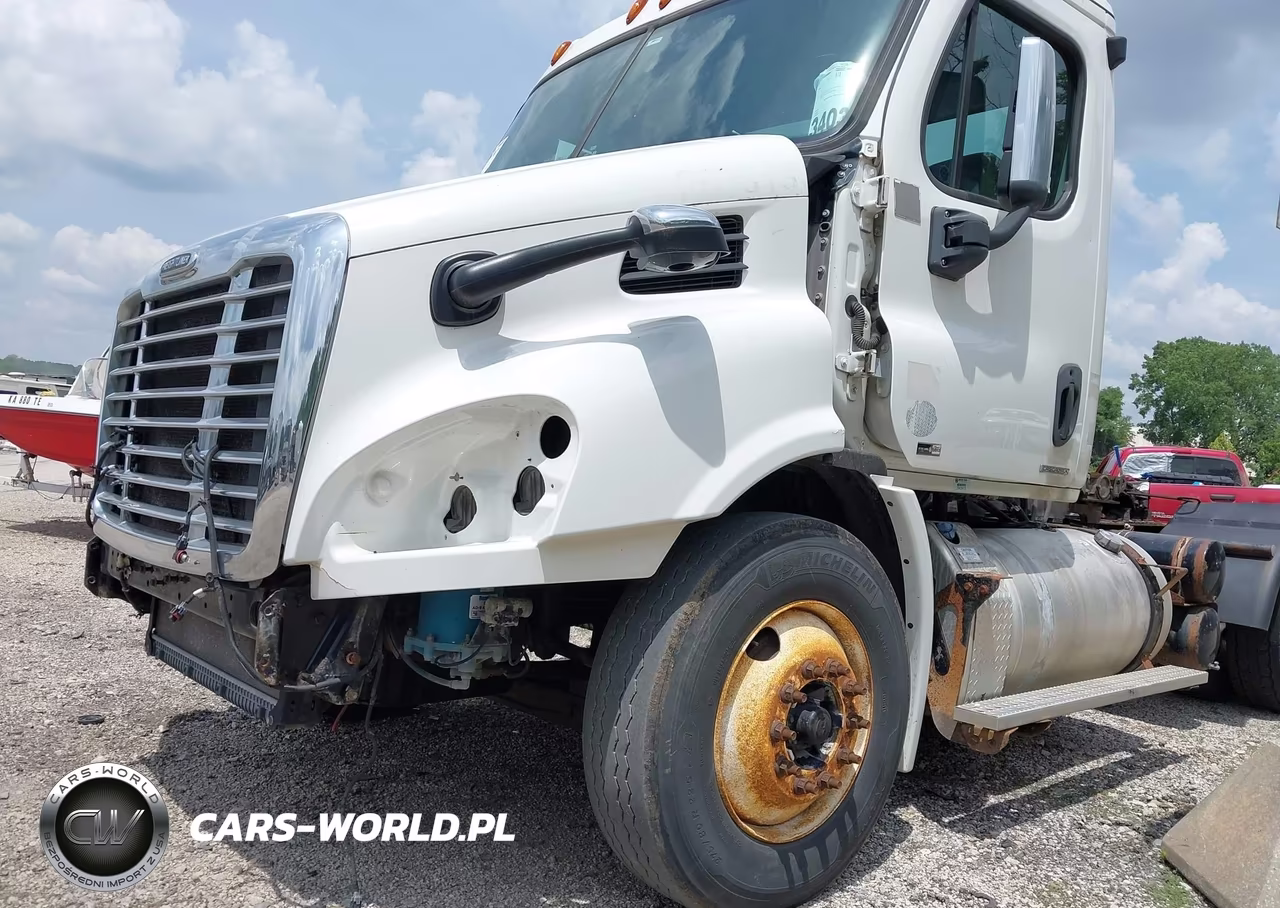 2012 Freightliner Cascadia 113 VIN:1FUBGADV2CSBS4923 - 10