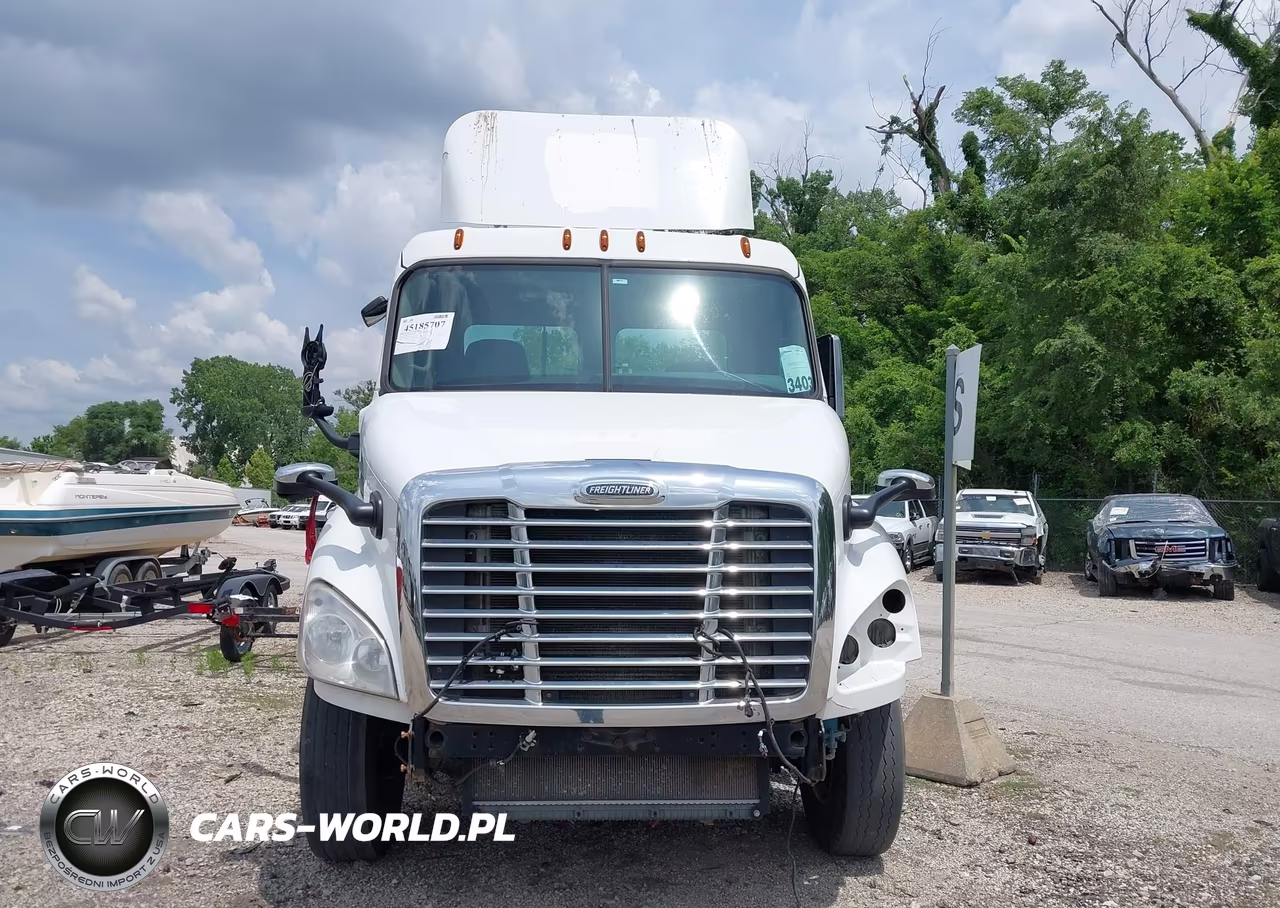2012 Freightliner Cascadia 113 VIN:1FUBGADV2CSBS4923 - 14