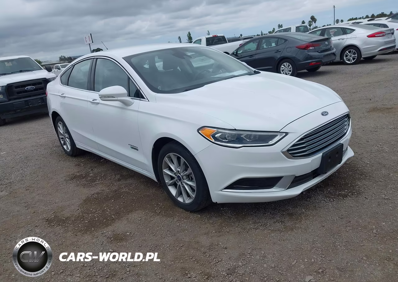 2018 Ford Fusion Energi Se Luxury – zdjęcie 1 z 17