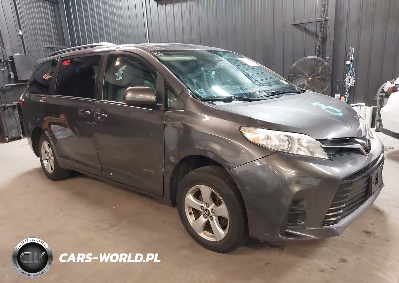 2020 Toyota Sienna Le
