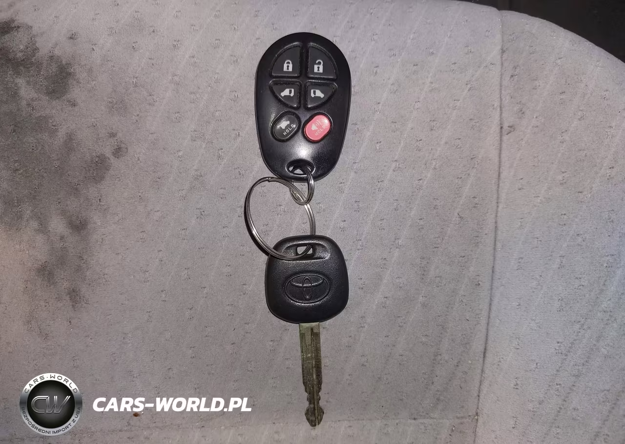 2020 Toyota Sienna Le VIN:5TDKZ3DC4LS087102 - 11