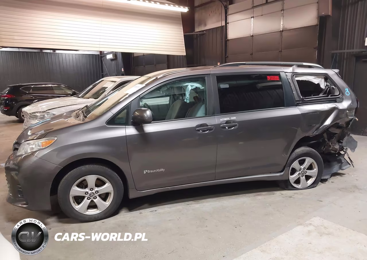 2020 Toyota Sienna Le VIN:5TDKZ3DC4LS087102 - 15