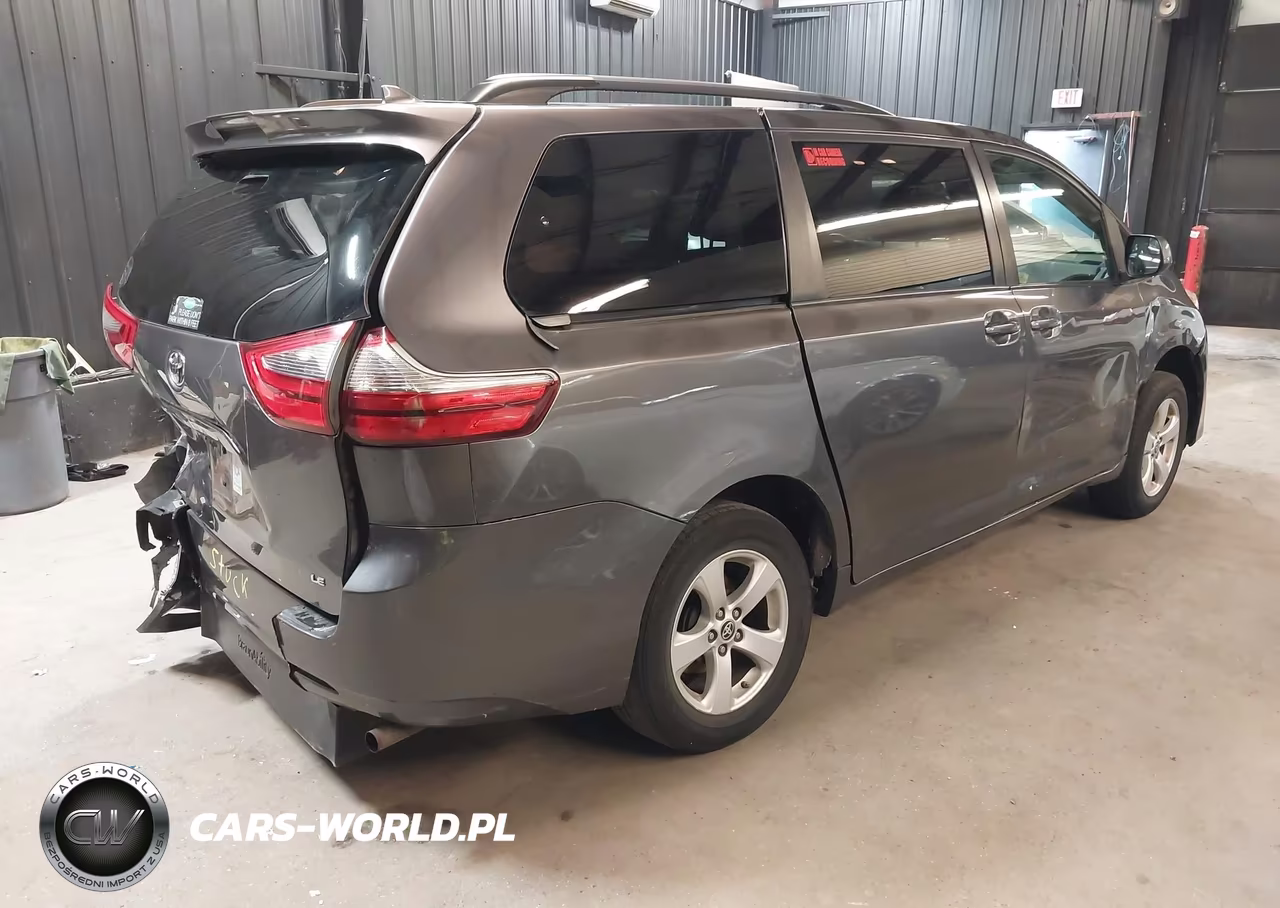 2020 Toyota Sienna Le VIN:5TDKZ3DC4LS087102 - 4