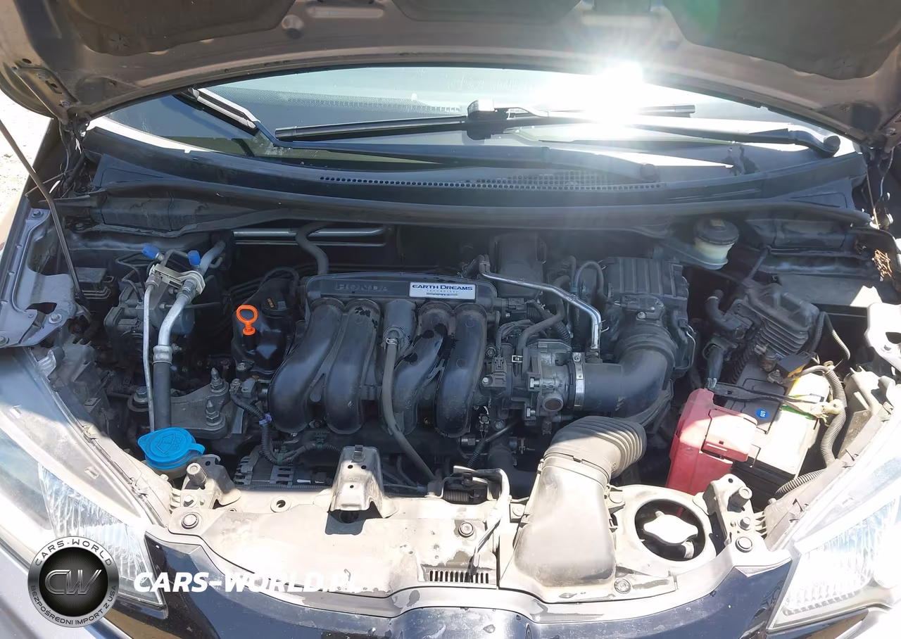 2015 Honda Fit Lx VIN:3HGGK5H51FM725023 - 10
