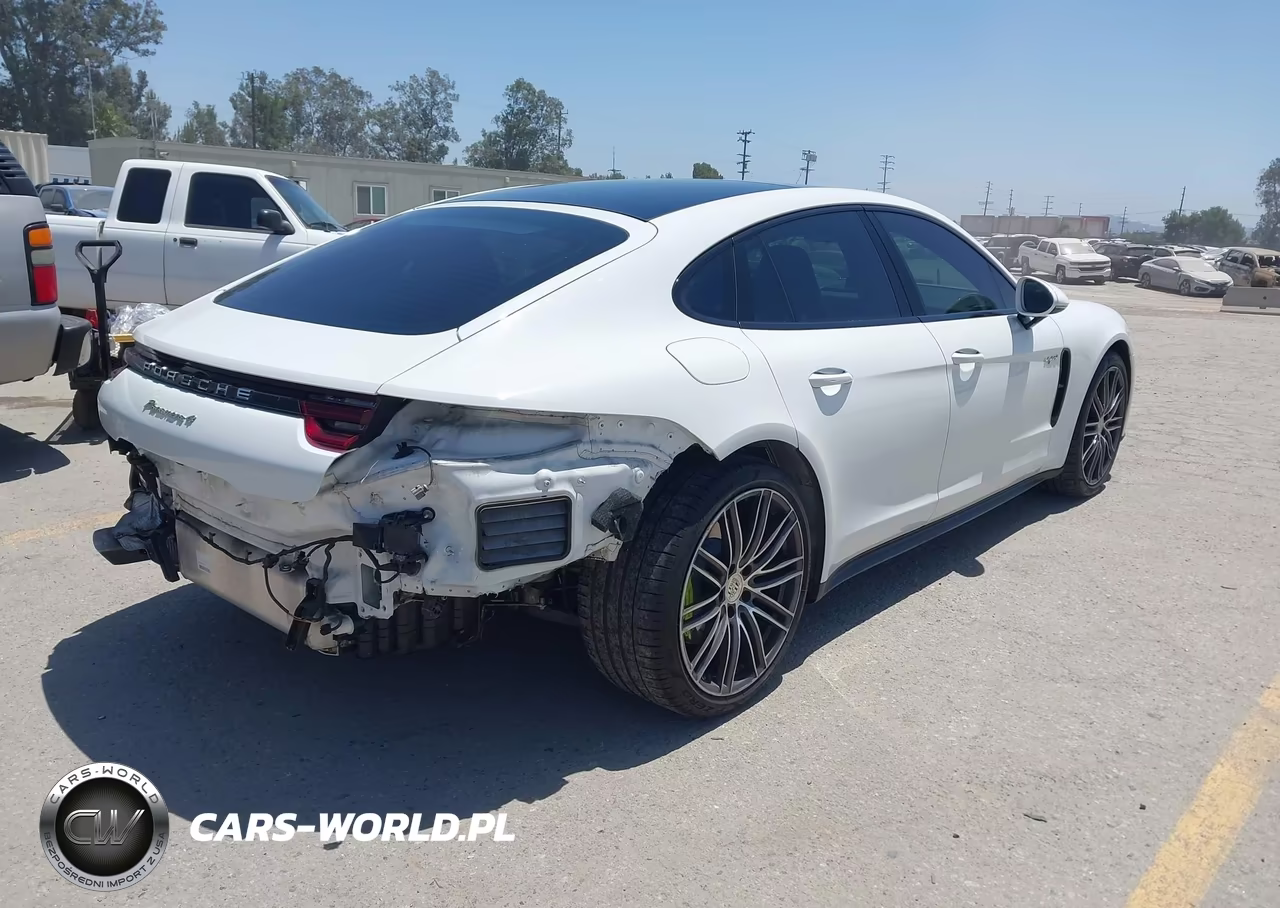 2018 Porsche Panamera E-Hybrid 4 VIN:WP0AE2A78JL127768 - 4