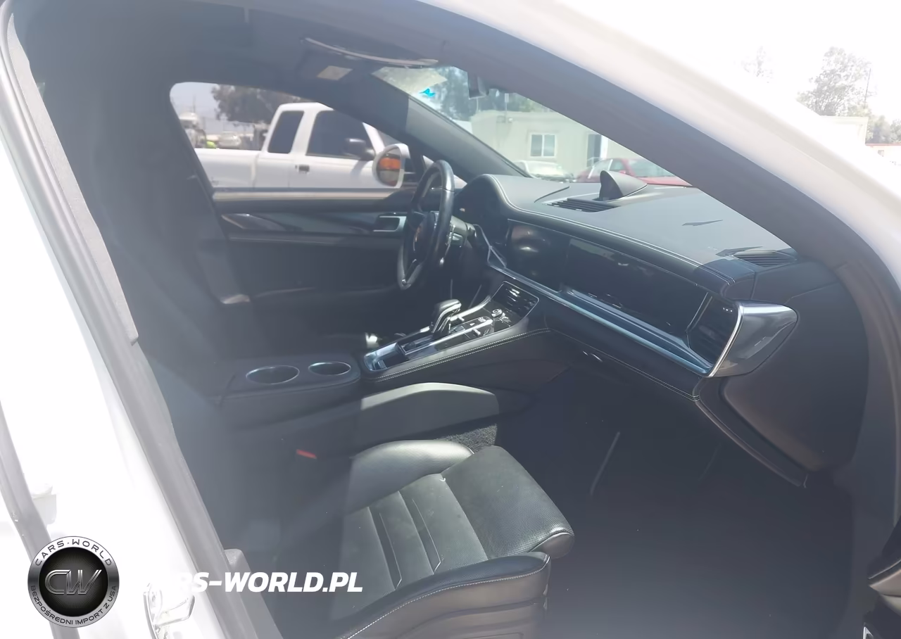 2018 Porsche Panamera E-Hybrid 4 VIN:WP0AE2A78JL127768 - 5